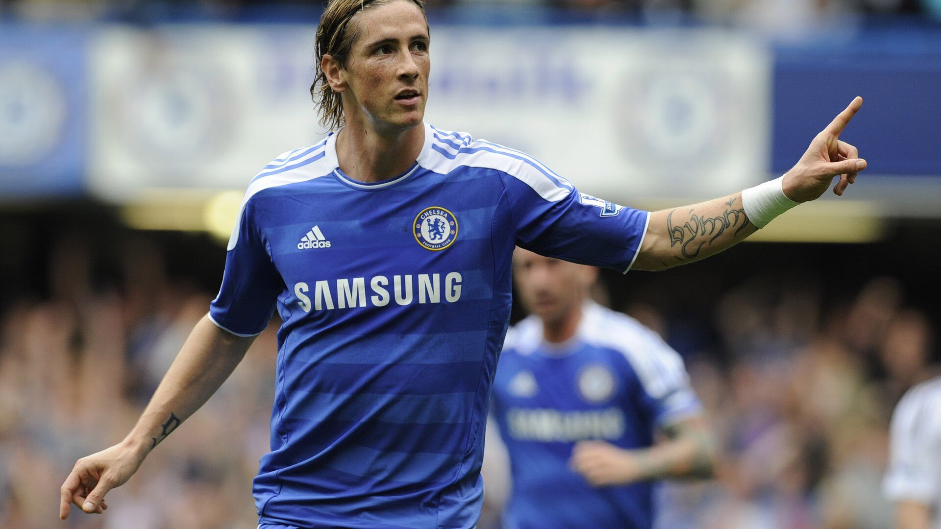 全场田径铁人三项选手超常发挥，田径铁人队是什么队