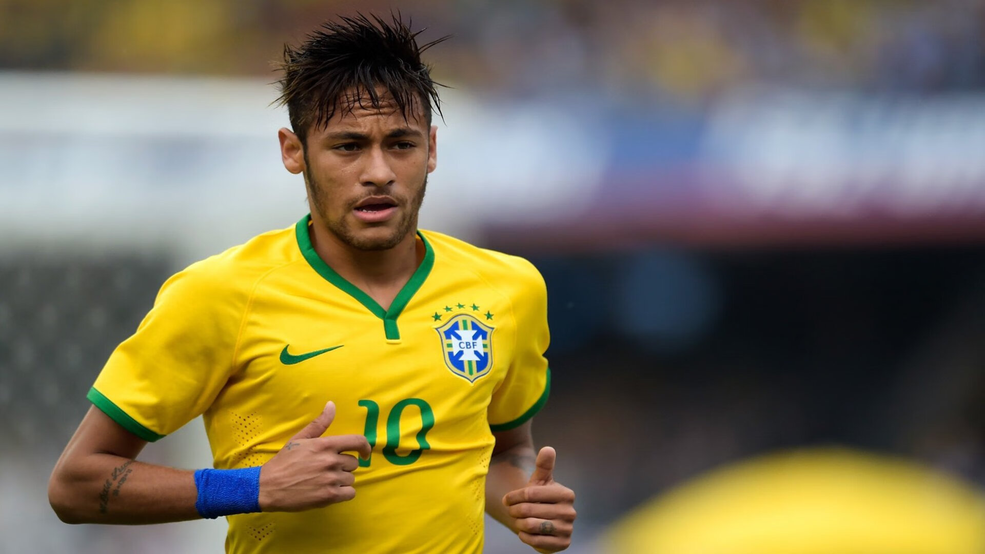 欧锦赛资格赛末轮大战日益激烈，沸腾的赛场，欧锦赛战果